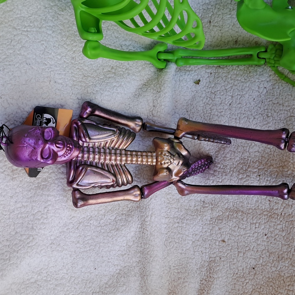 👻 4 Skeletos New But On Display - Picture 8 of 8